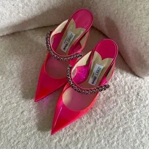 JIMMY CHOO トングサンダル グリーン・ピンク Jimmy Choo, pink satin crystal peep-toe sandals - Unique